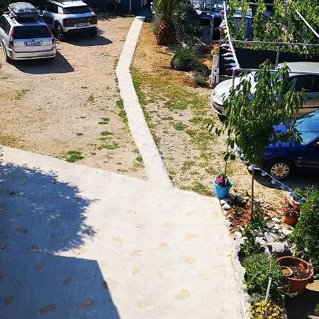 Charming Dalmatian With Panoramic View Apartment Tkon