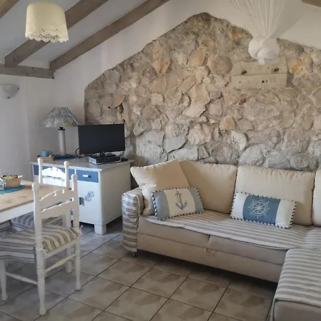 Charming Dalmatian With Panoramic View Apartman *