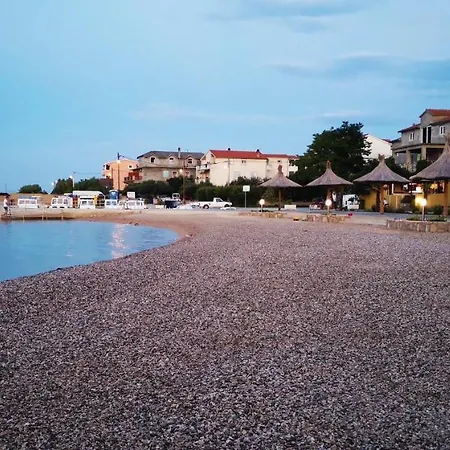 Charming Dalmatian With Panoramic View Apartman Tkon